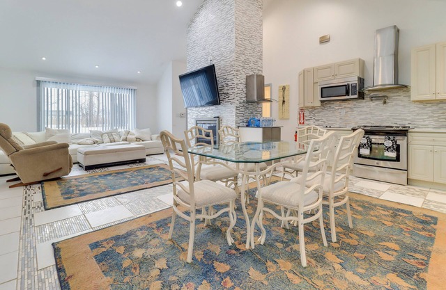 5 Mi to U of M: Spacious Retreat w/ Patio & Yard