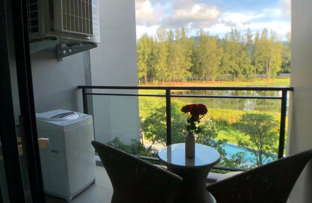 5 mins to Bangtao beach Cassia Residences