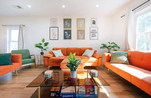 5 Mins to Downtown CHI Sleeps 10 - Parking + Games