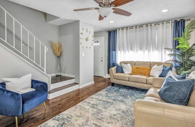 *NEW* 5 Mins to Short Beach, Cozy 3B/1.5Ba