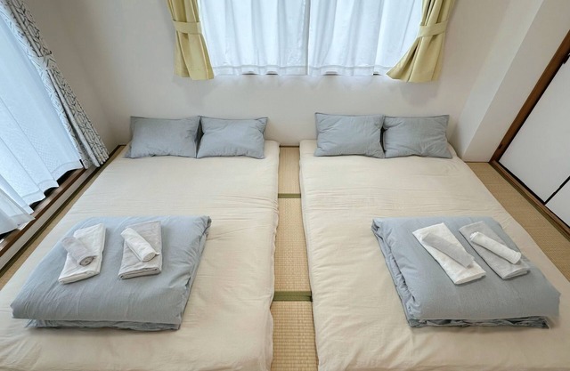 5-minute walk from the nearest station, Shin-Okachimachi, close to Ueno, Asakusa, Akihabara, and convenient transportation! 45 sq.m., quiet area for a relaxing stay!