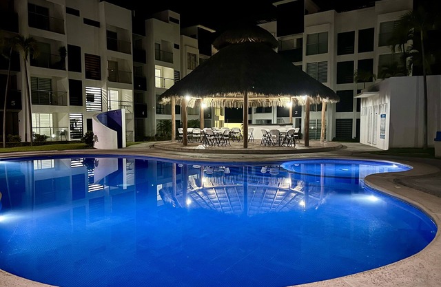 5 minutes from the beach and pool