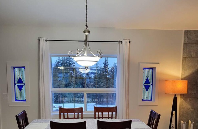 5 peaceful private and secluded acres.