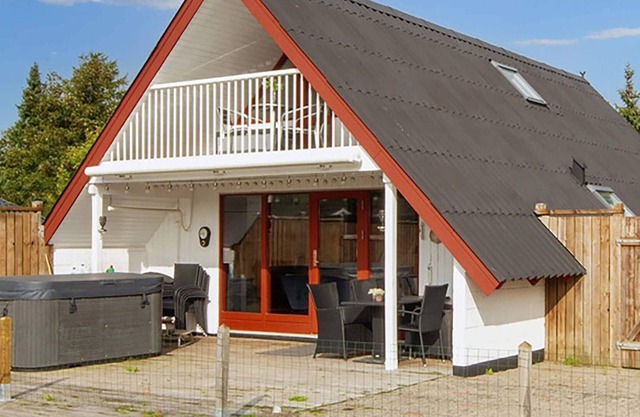 5 person holiday home in Glesborg