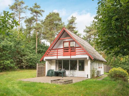 5 person holiday home in Ebeltoft-By Traum
