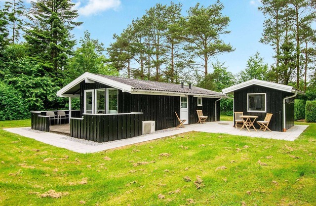 5 Personen Ferienhaus in Oksbøl-By Traum