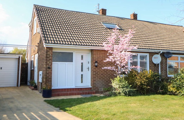 5 Pilgrims Way, DURHAM
