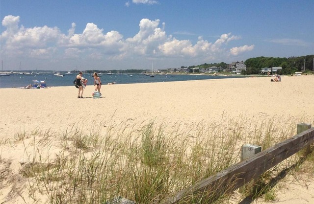 5-Sterne-Unterkunft - Weniger als eine Meile zum Monument Beach