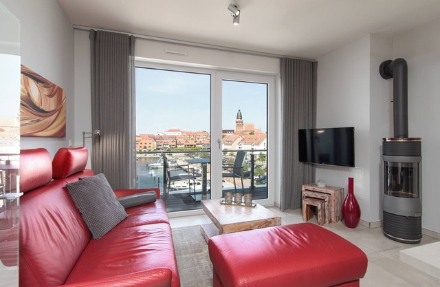 5-Sterne Ferienwohnung Anastasia – Ihr Rückzugsort an der Müritz mit Hafenblick