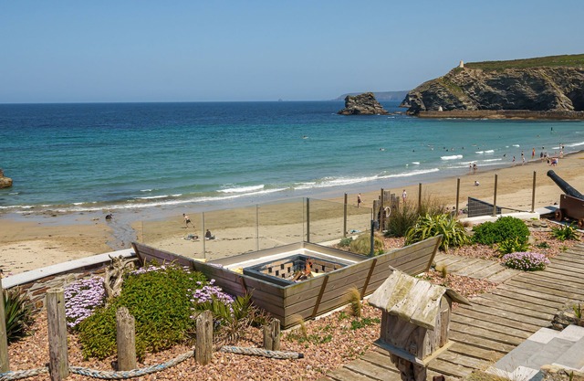 NEUE AUFLISTUNG!! Beach Front Bliss mit Whirlpool, Feuerstelle, Kinoraum, Aquarium