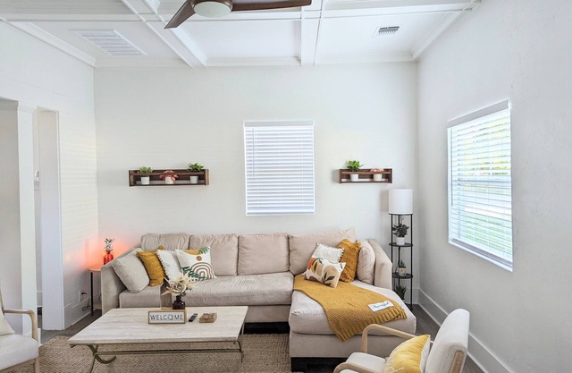 5 STAR Rated - Beautiful Home close to Choctaw Casino & Lake Texoma