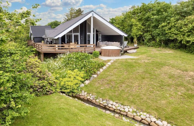 5 Sterne Ferienhaus in Hadsund-By Traum