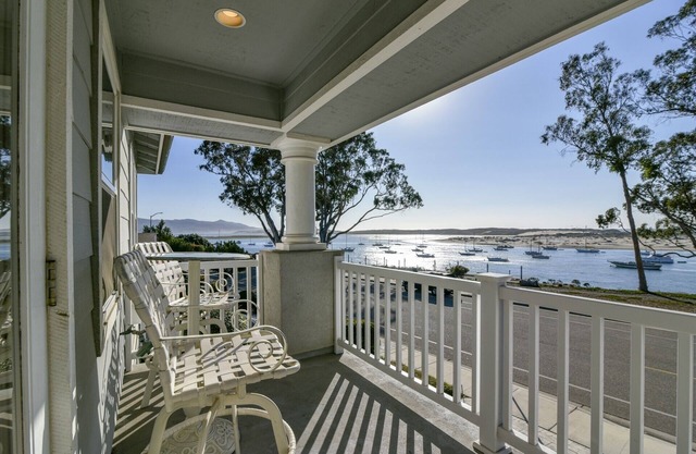 5-Sterne-Luxus Bay Front Home! Hafenblick!