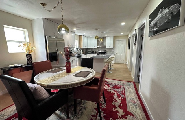5 Star NEWLY Remodeled cozy house in fabulous Ely with WiFi Sleep 6