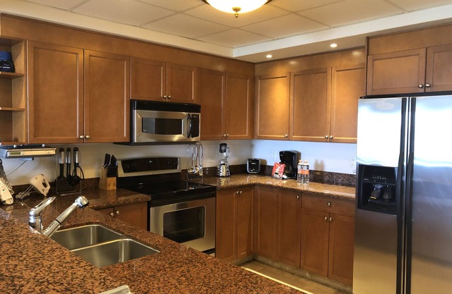 5 Star Play Royale 2 Schlafzimmer 2 Badezimmer Beachfront Luxury Condo $ 1.000. Pro Woche
