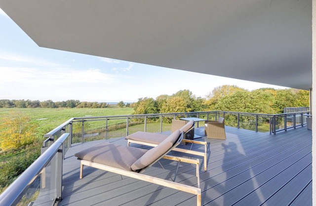 5 Sterne Ferienwohnung Strandlounge mit traumhaftem Blick über Ostsee und Bodden