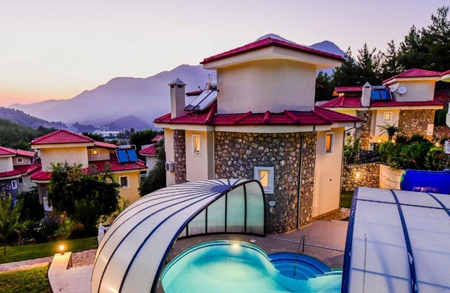 5 Star Villa with 4 Bedrooms, Dalaman Villa 1051