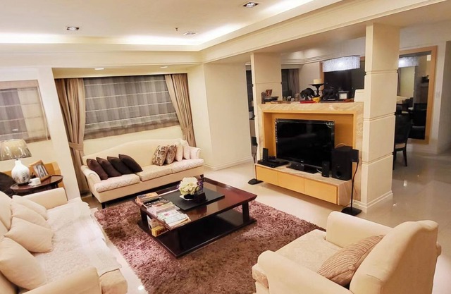 5 Sterne 3BR Luxus-Wohnung am Fluss