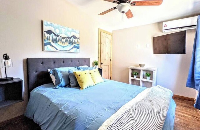 # 5. The Tipsy Turkey's Den - 1 Bedroom with Amazing Views