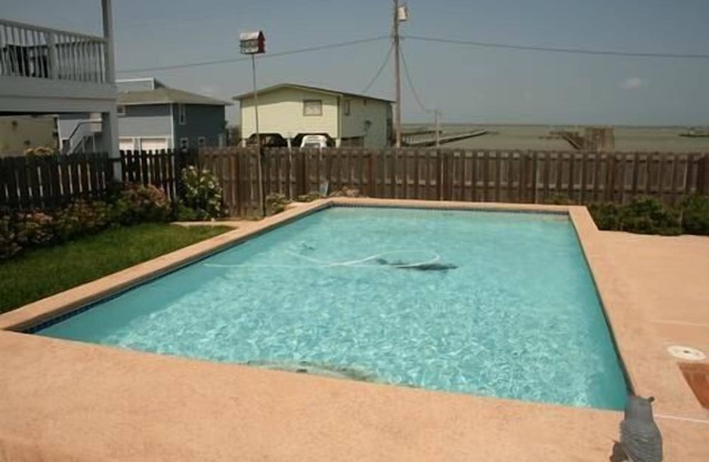 509 North Shore - Downstairs unit with Swimming Pool!