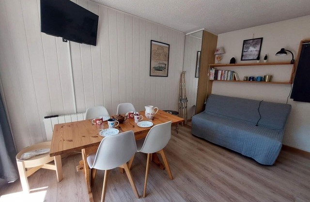 200m de los comercios, 3.o piso, balcón, tv, local para esquís, 29m², Les 2 Alpes