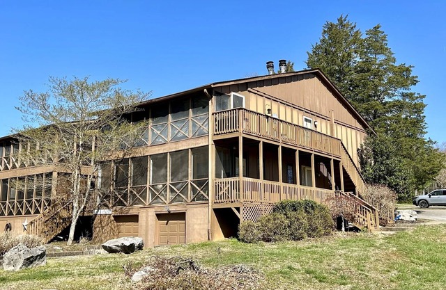 52-1 Woodson Bend Resort- Lake Cumberland Condo- lower level