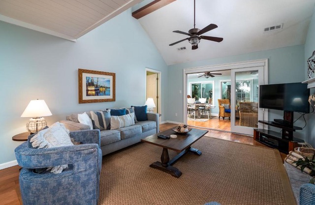 546 Tarpon Pond Cottage