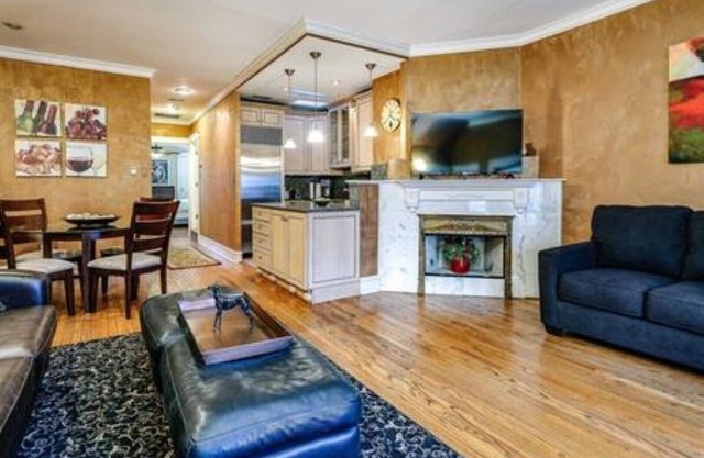 Gold Coast Getaway Suite 3 - Sleeps 6
