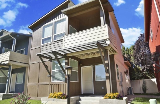 5787. Two Bedroom and 2 Bathroom, centrally located.