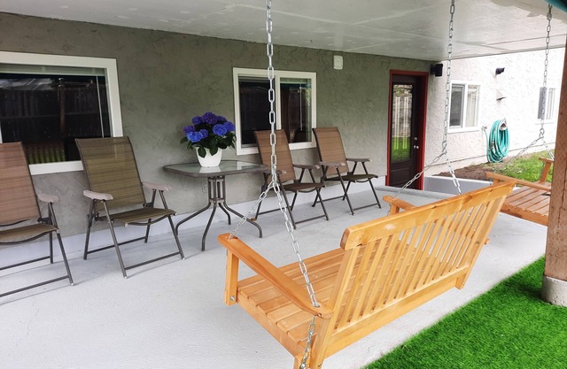 Private Clean Quiet 5Beds Best Breakfast Pet Yard EV RV