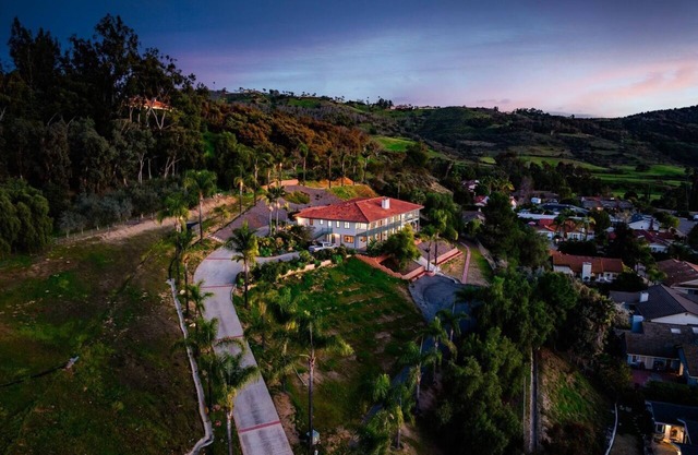 3-Acres Estate, 3000 sqft, near Winery in Fallbroo
