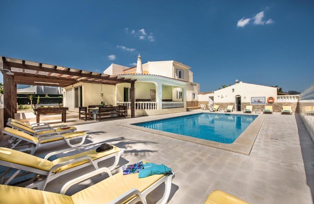 5BR Villa with Private Pool and Snooker Room