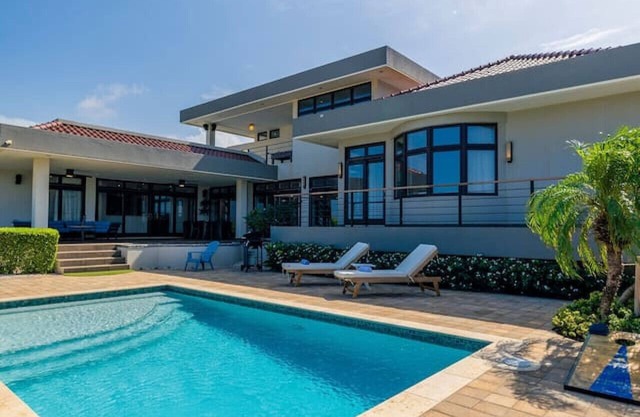 5BR w/ Private Pool, Balcony, Deck & Scenic Views at La Colina 11 by Bocobay