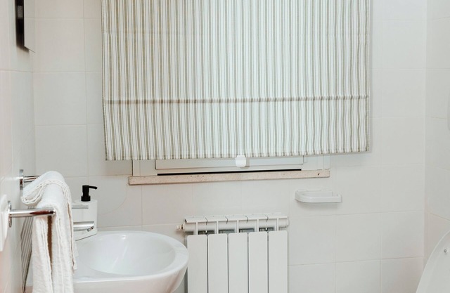 Stunning apartment-5min walk to beach-freeWiFi/AC/private parking-PET FRIENDLY