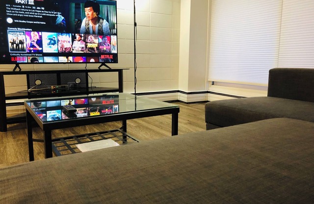 5th Floor 1 Bedroom Condo with Parking