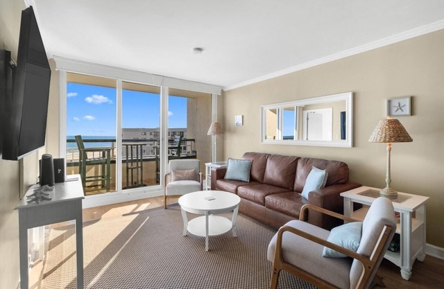 5th Flr Oceanfront 2 Bedroom Condo