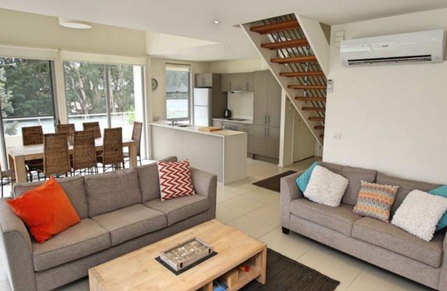Bennett Street Apartment