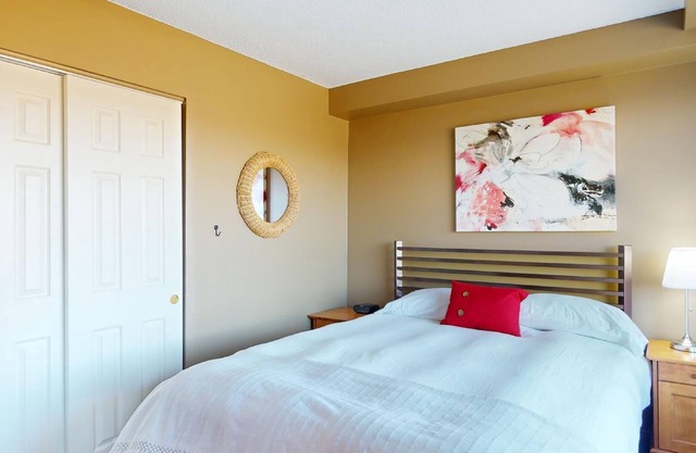 6-402 : Condo - 1 bedroom - sleeps 4