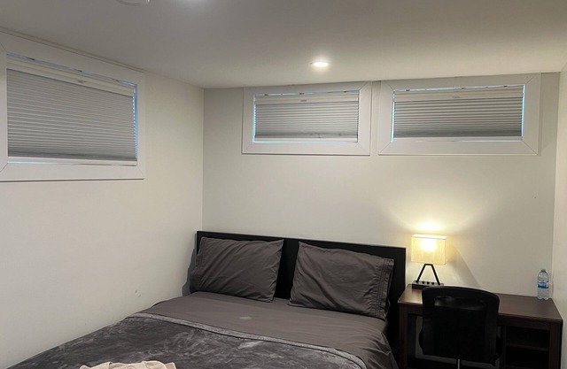 #6 (5 STAR ROOM) Safe/California {5kms 4m Airport}