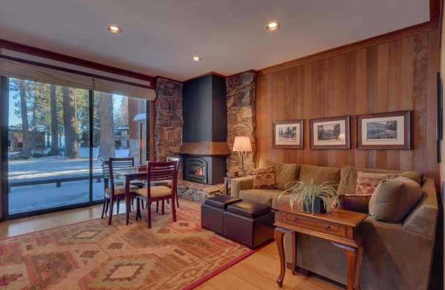 Tahoe Tavern Nr. 122, Tahoe City