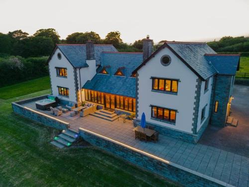 6 Bed in Clovelly 1.5mls S 91361
