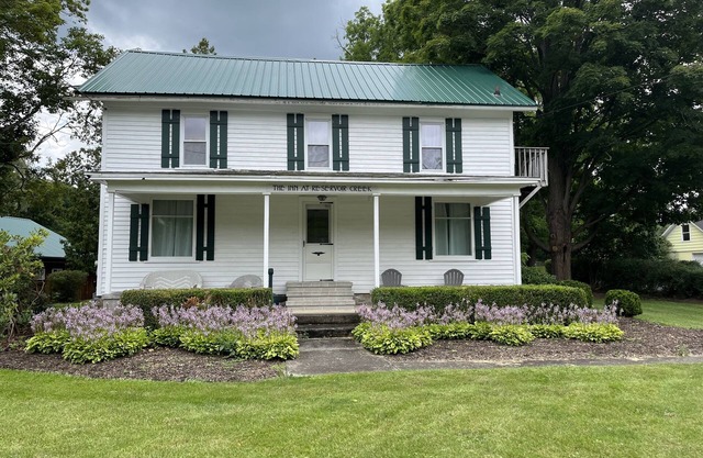 6 Bedroom 6 Bath Country House
