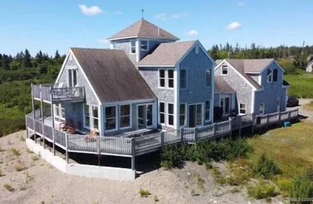 6 Bedroom Beach house in Lubec - 5th night free!