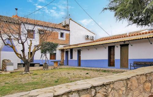 6 Bedroom Cozy Home In Cofrentes - Ebv244