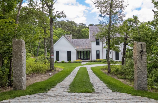 6-bedroom, Multi-building, Private Compound with Pool in Hawksnest State Forest