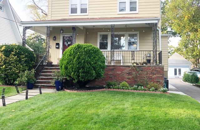 6 Beds-Beautiful Apartment , near Schools, Bus Transits! Pet Friendly!