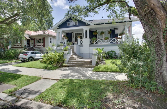 6 Blocks to Freret St Eats & Music: NOLA Home
