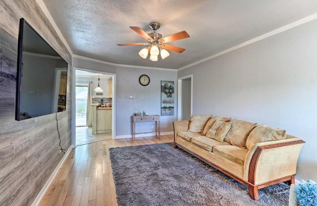 6 Mi to Fort Hood and Universities Killeen Home