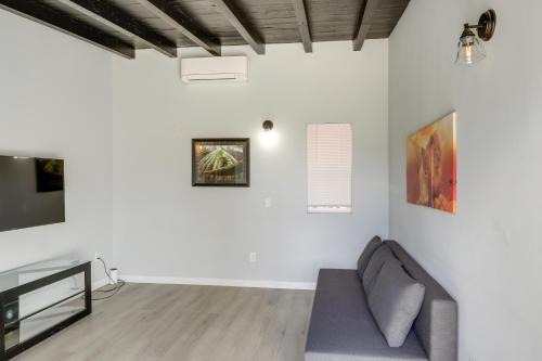 6 Mi to Hiking Apartment in Frazier Park