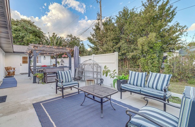 6 Mi to Shore: Vero Beach Family Home